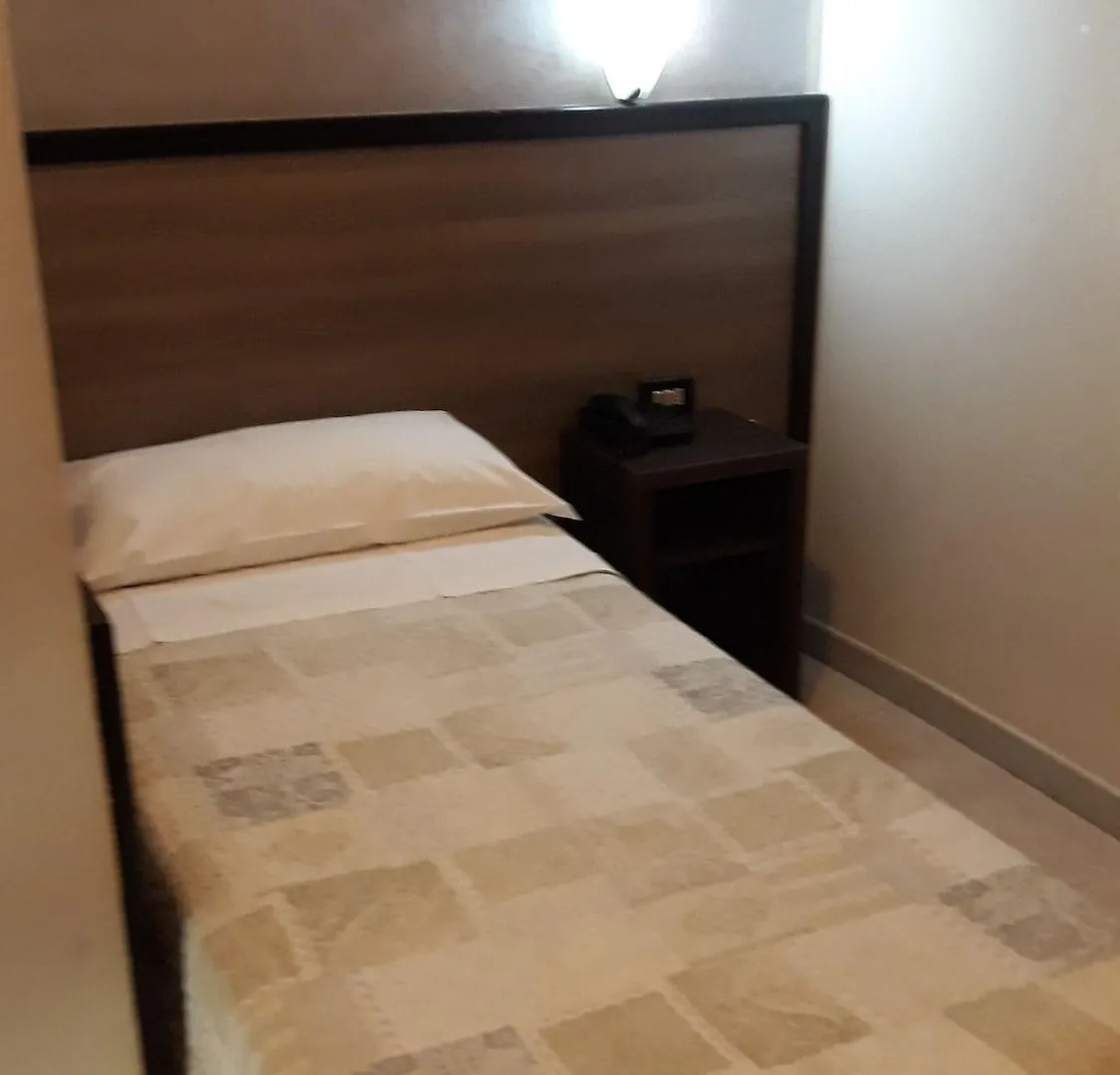 Hotel Salus Milan 0*,  Italy