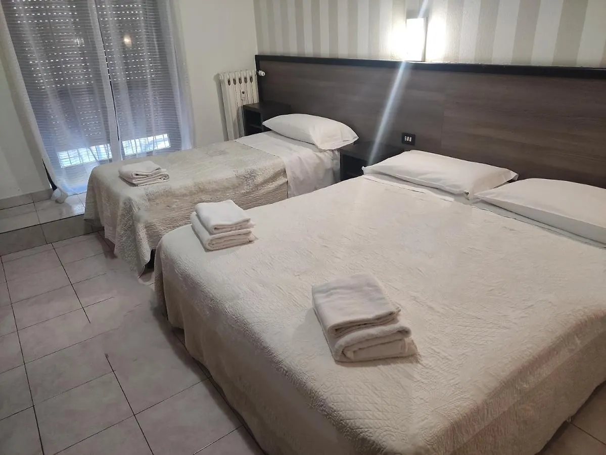Hotel Salus Milan 0*,  Italy