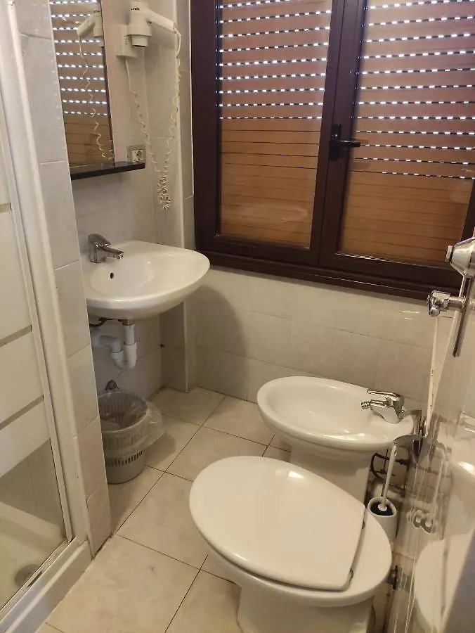 מילאנו Hotel Salus 0*,