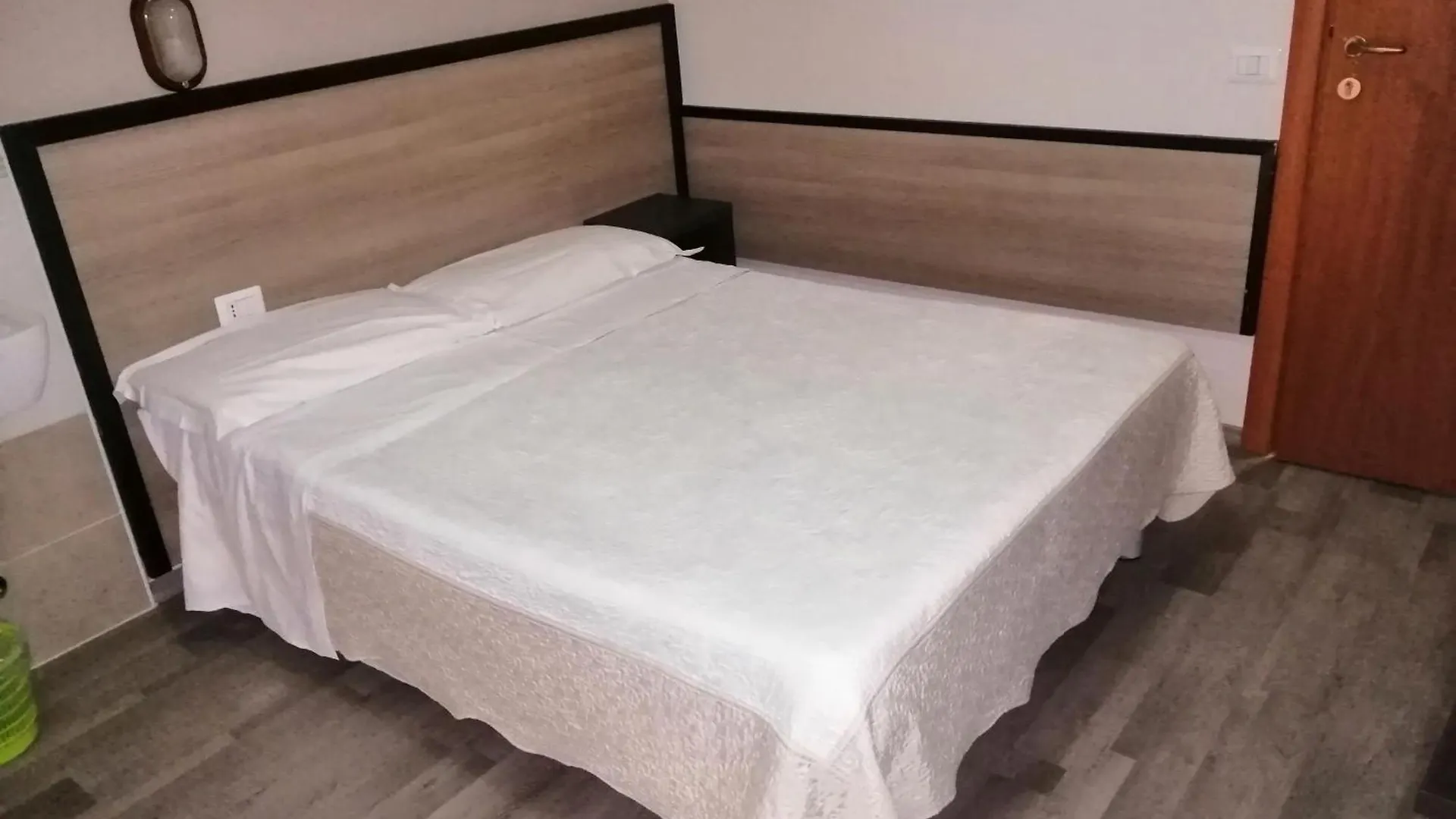 Hotel Salus Milan Italy