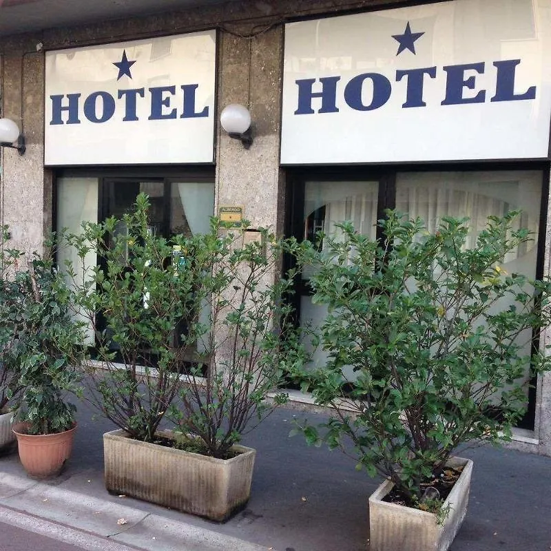 Hotel Salus Milan 0*,